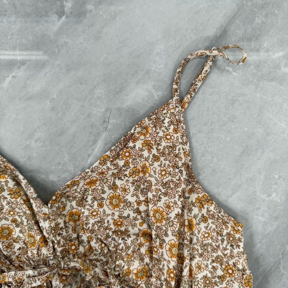 Women’s American Eagle AE Front Cut-Out Floral Spaghetti Strap Romper Size Large - Picture 5 of 16